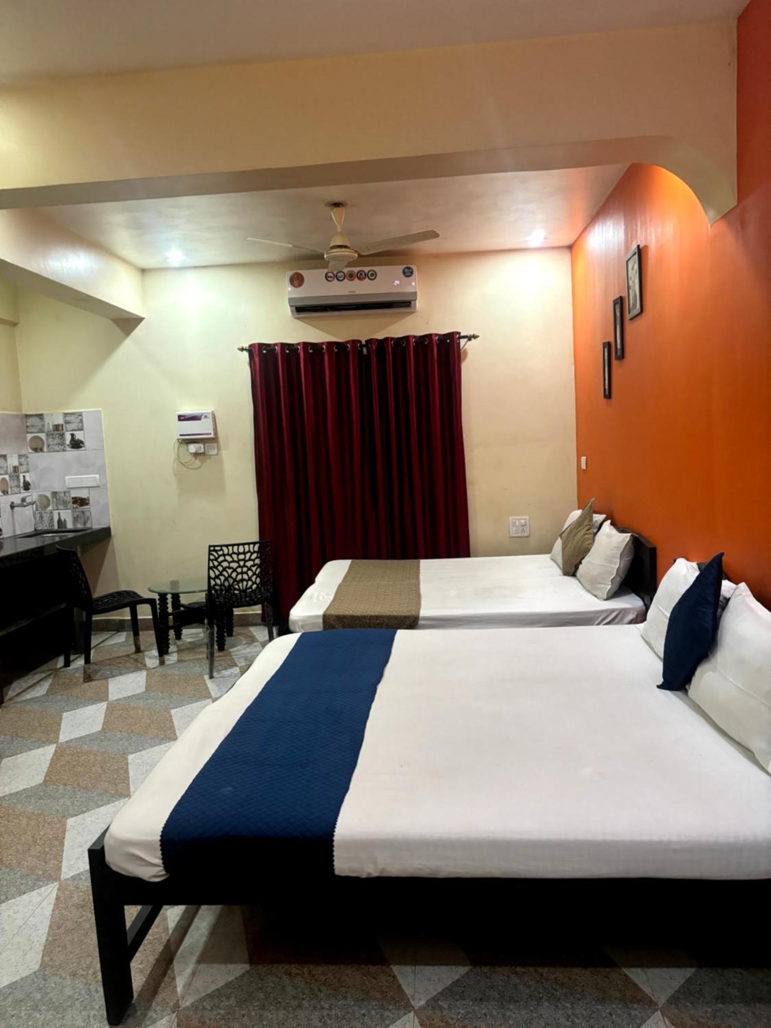 Hotel Harmony By Heaven Calangute Bagian luar foto