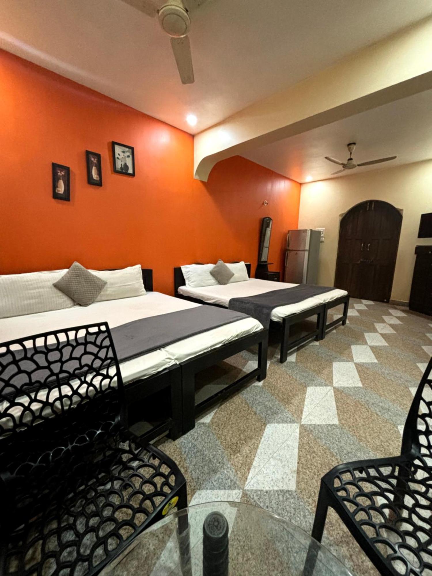 Hotel Harmony By Heaven Calangute Bagian luar foto