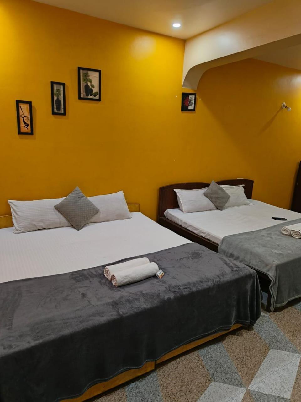 Hotel Harmony By Heaven Calangute Bagian luar foto