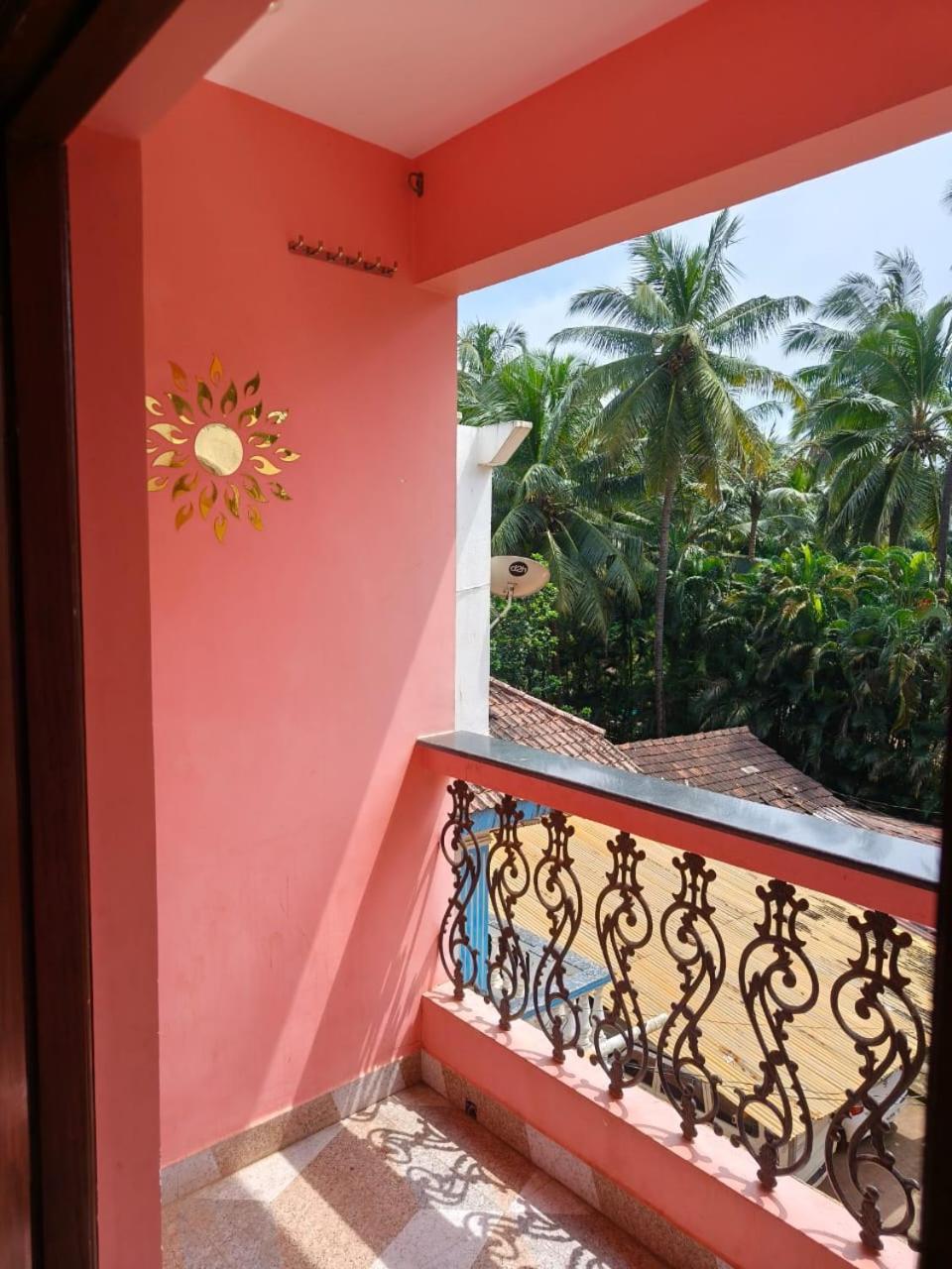 Hotel Harmony By Heaven Calangute Bagian luar foto